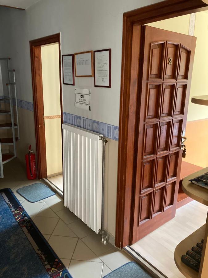 Bor-Bazilika-Vendeghaz Bed and Breakfast Tarcal Eksteriør billede